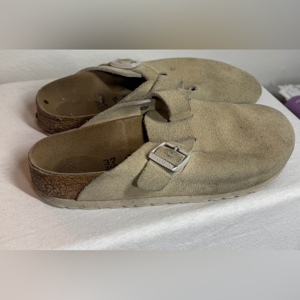 Birkenstock Boston Cream Soft Suede Leather Buckle Clogs Size 37 US Women’s 6.5 - Picture 3 of 14